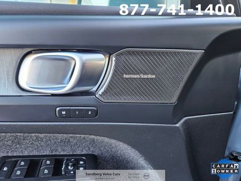 Certified 2023 Volvo XC40 B5 Ultimate w/ Protection Package Premier image 18
