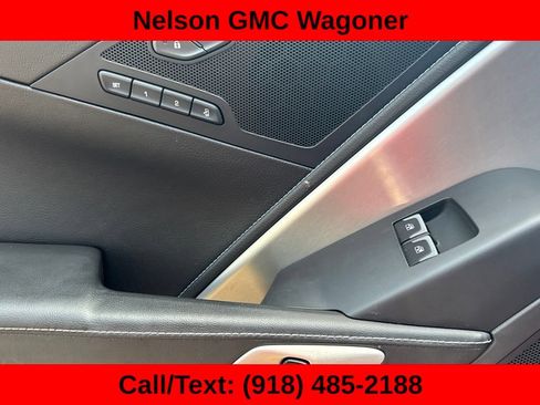 Used 2016 Chevrolet Corvette Stingray Coupe w/ 2LT Preferred Equipment Group RWD image 11