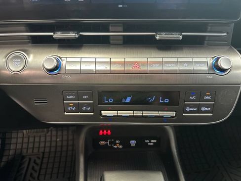 Used 2025 Hyundai Kona SEL AWD/4WD image 27