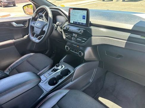 Used 2025 Ford Escape ST-Line Select AWD/4WD image 12