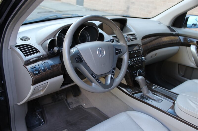 Used 2011 Acura MDX w/ Technology Package AWD/4WD image 9