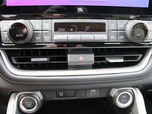 New 2026 Toyota Grand Highlander Platinum image 36