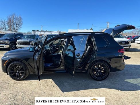 Used 2026 BMW X7 M60i AWD/4WD image 32