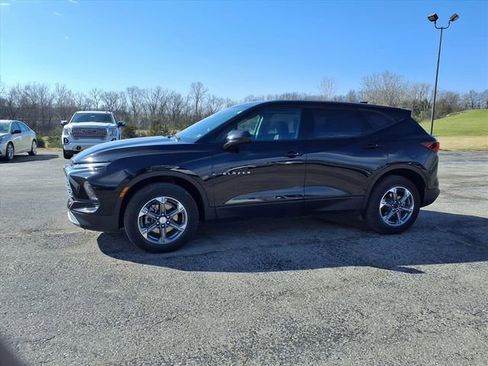 Used 2025 Chevrolet Blazer LT image 33