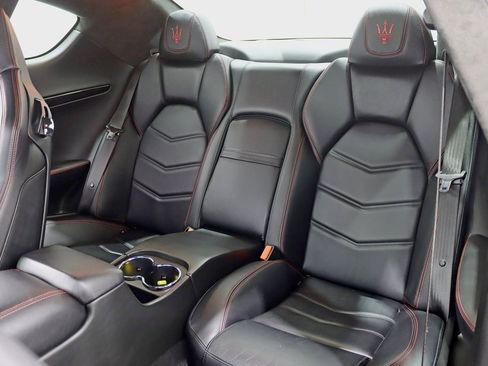 Used 2014 Maserati GranTurismo Sport image 27
