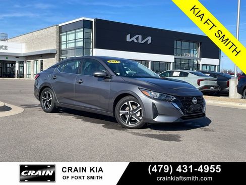 Used 2024 Nissan Sentra SV image 1