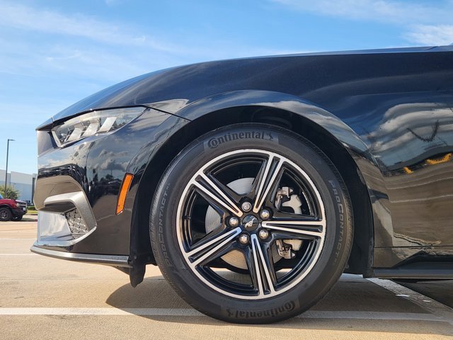 Used 2024 Ford Mustang Coupe RWD image 8