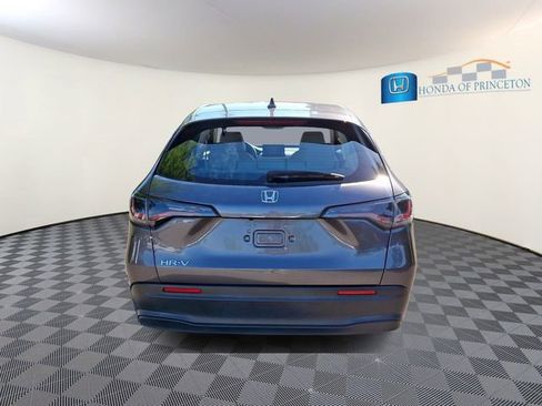 Certified 2024 Honda HR-V LX image 5