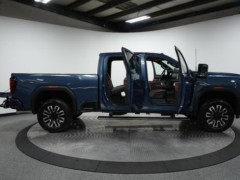 New 2026 GMC Sierra 2500 Denali Ultimate image 13