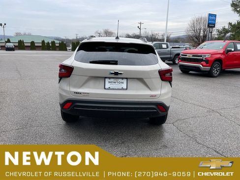 New 2026 Chevrolet Trax RS w/ Driver Confidence Package FWD image 47