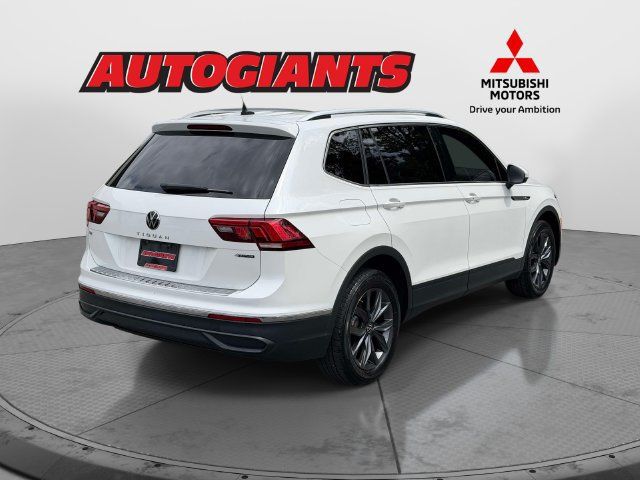 Used 2023 Volkswagen Tiguan SE w/ Panoramic Sunroof Package AWD/4WD image 4