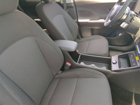 New 2025 Hyundai Kona SEL image 10