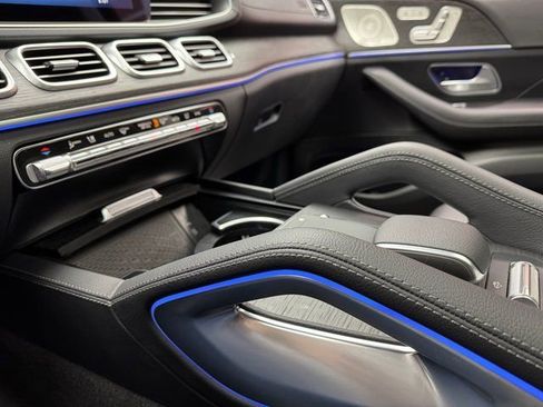 Used 2026 Mercedes-Benz GLS 450 GLS 450 image 19