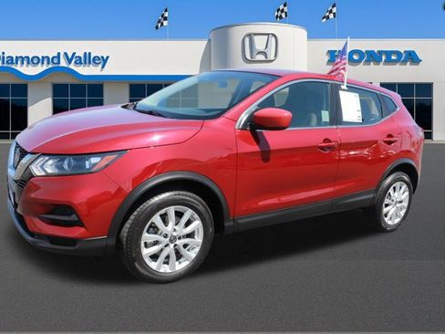 Used 2020 Nissan Rogue Sport S w/ Appearance Package FWD image 3