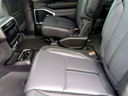 New 2026 Jeep Grand Wagoneer L Limited AWD/4WD image 24