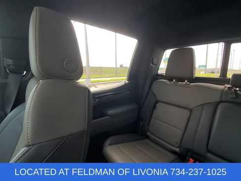 Used 2023 Chevrolet Silverado 1500 ZR2 w/ Technology Package AWD/4WD image 15