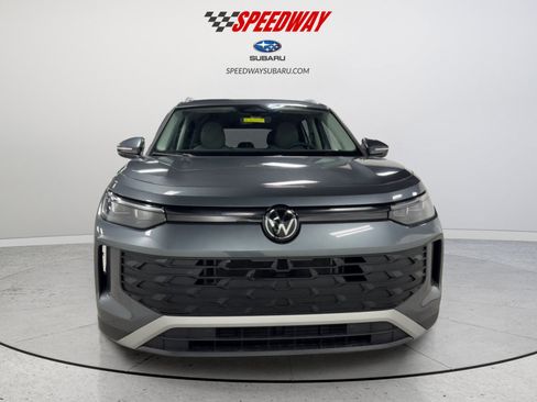 New 2026 Volkswagen Tiguan SE image 2