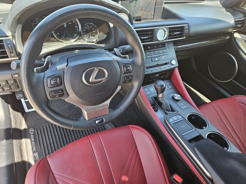 Used 2016 Lexus RC F w/ Premium Package RWD image 18