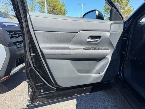 New 2026 Nissan Kicks SV w/ Cold Weather Package image 16