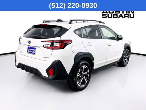 Used 2025 Subaru Crosstrek 2.0i Premium image 8