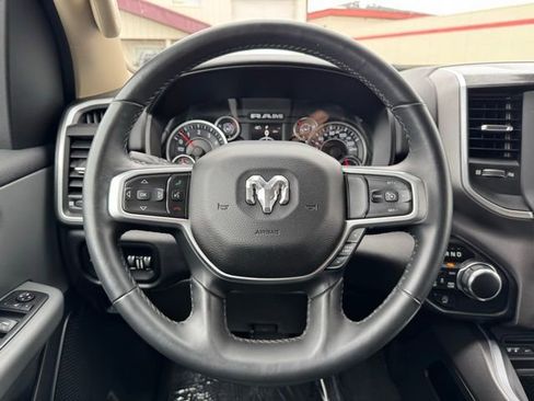 Used 2019 RAM 1500 Big Horn image 28