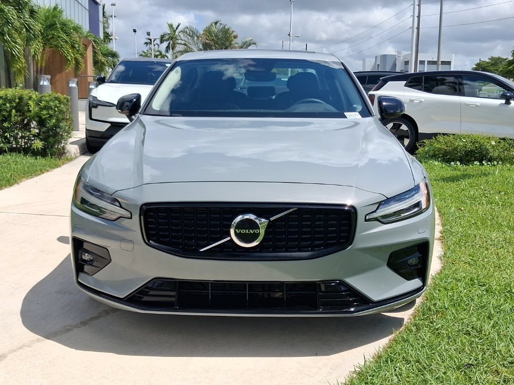Certified 2024 Volvo S60 B5 Core w/ Climate Package FWD image 2