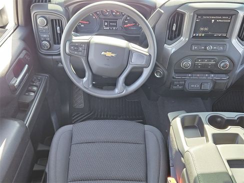 New 2026 Chevrolet Silverado 2500 Custom w/ Z71 Off-Road Package image 5