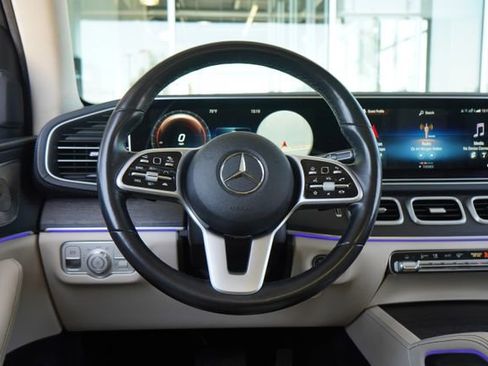 Used 2021 Mercedes-Benz GLS 450 4MATIC image 20