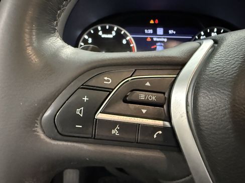 Used 2022 INFINITI QX50 Essential FWD image 18
