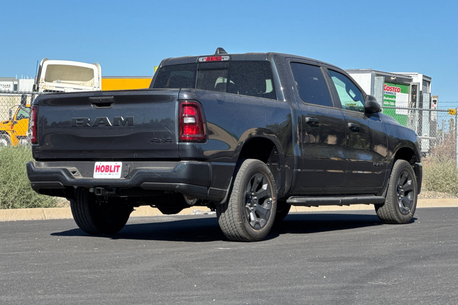 New 2026 RAM 1500 Express AWD/4WD image 3