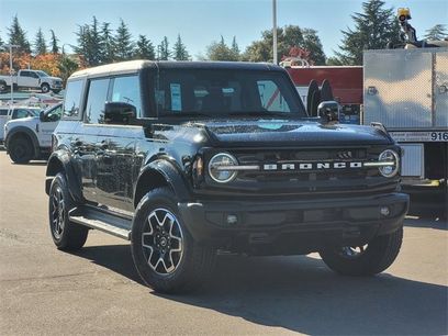 New 2025 Ford Bronco Outer Banks