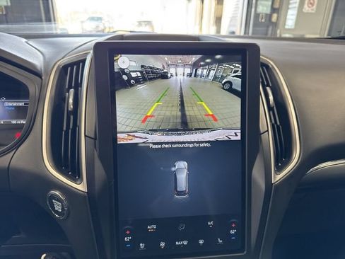 Used 2024 Ford Edge ST-Line w/ Class II Trailer Tow Package AWD/4WD image 15