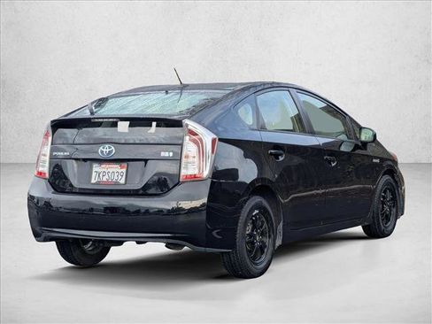 Used 2015 Toyota Prius Three image 5