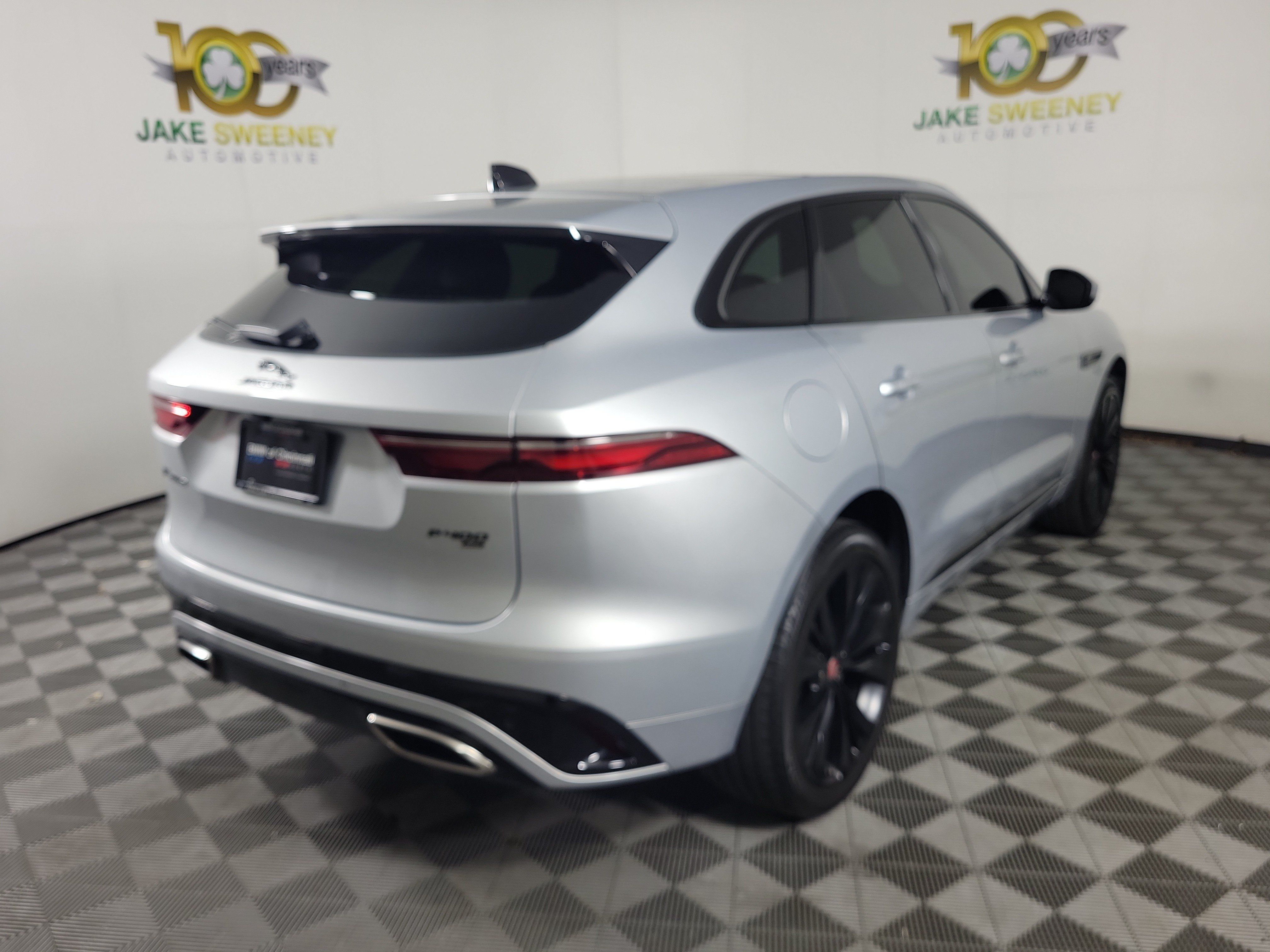 Used 2023 Jaguar F-PACE R-Dynamic S AWD/4WD image 7