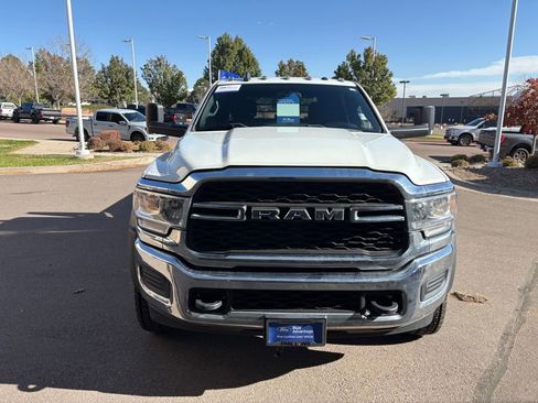 Used 2022 RAM 5500 Tradesman w/ Chrome Appearance Group image 2