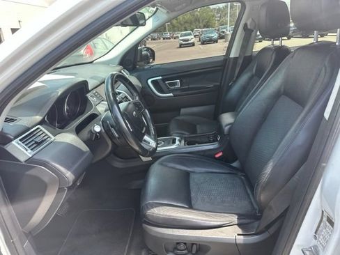 Used 2016 Land Rover Discovery Sport SE AWD/4WD image 15