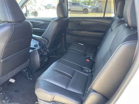 Used 2023 Honda Passport TrailSport image 13