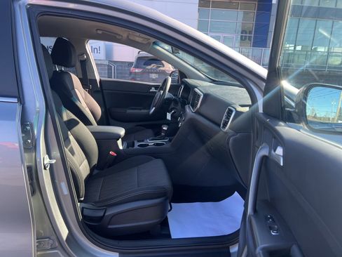 Used 2021 Kia Sportage LX image 24