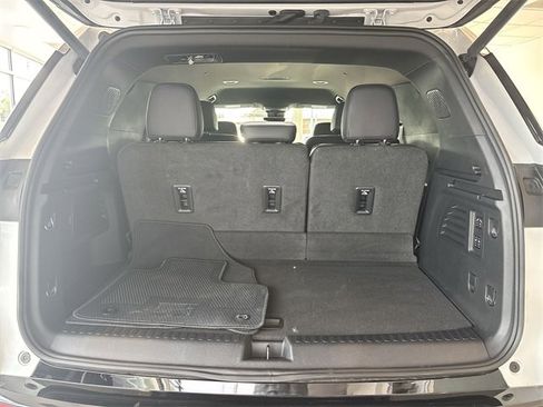 Certified 2024 Chevrolet Traverse RS image 15