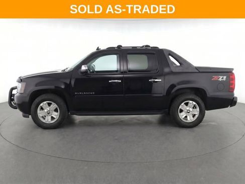 Used 2013 Chevrolet Avalanche LT AWD/4WD image 12