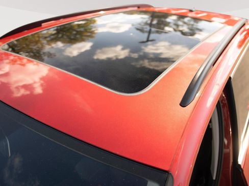 Used 2019 Volkswagen Tiguan SEL image 26