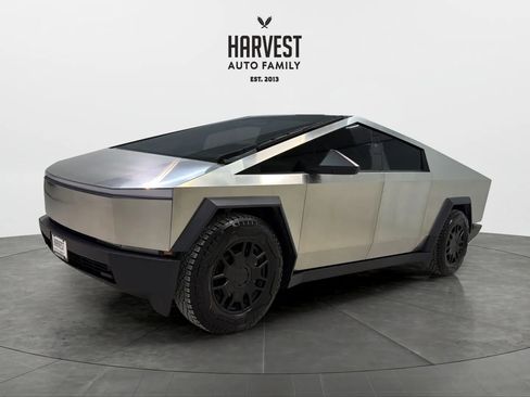 Used 2024 Tesla Cybertruck AWD Crew Cab image 1