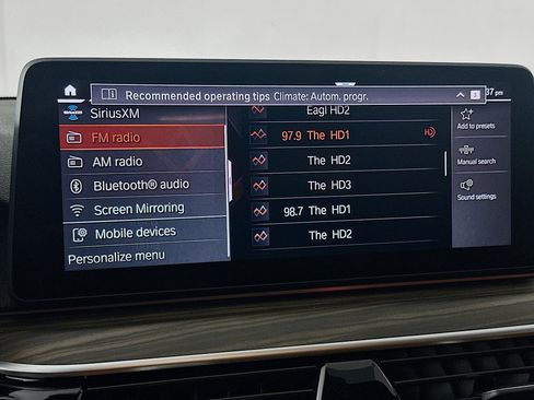 Used 2021 BMW 530i w/ Premium Package image 18