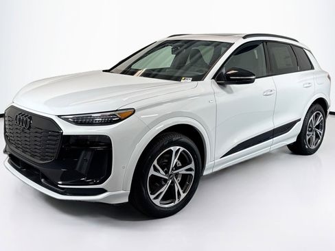 New 2027 Audi Q6 e-tron Premium Plus image 1