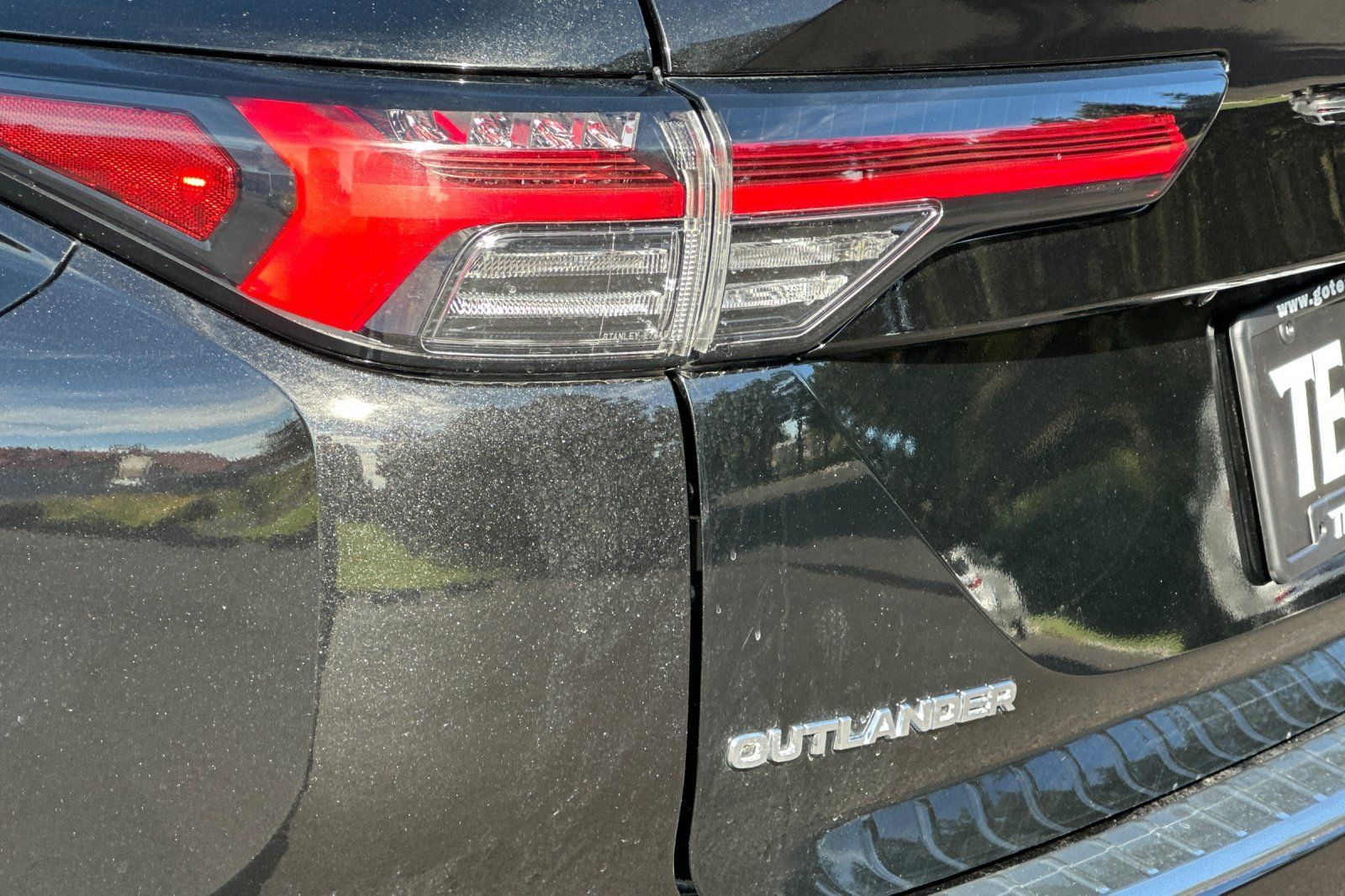 Used 2025 Mitsubishi Outlander ES AWD/4WD image 28