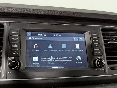 Used 2021 Kia Sedona LX image 33