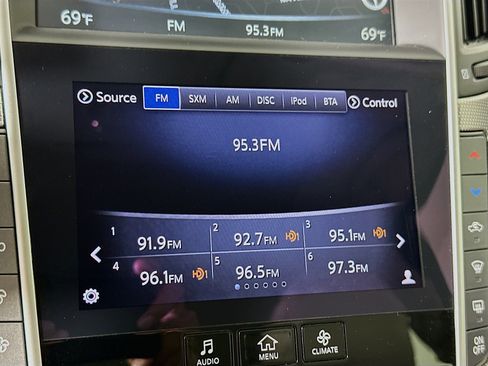 Used 2014 INFINITI Q50 w/ Navigation Package RWD image 21