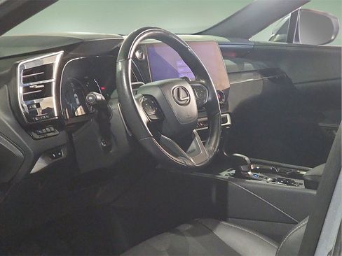 Used 2023 Lexus RX 350 Premium image 19