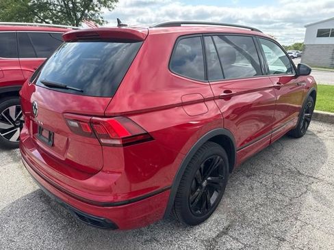 Used 2024 Volkswagen Tiguan SE R-Line FWD image 5