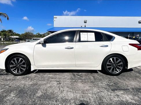 Used 2016 Nissan Altima 2.5 SV w/ Convenience Package FWD image 30